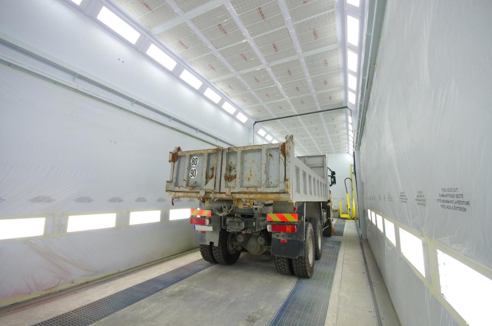 carrossier poids lourds à Plaintel